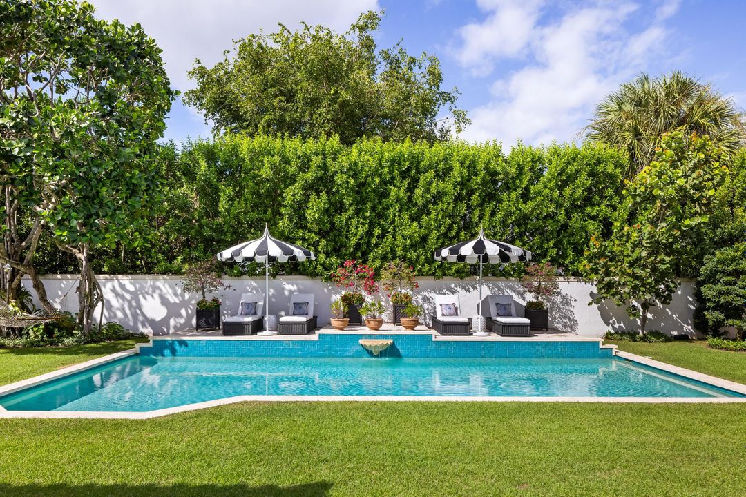 For Sale: $24,900,000 (6 beds, 7 baths, 5467 Square Feet)