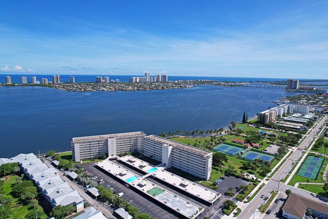 待售: $425,000 (2 贝兹, 2 浴室, 1440 平方英尺)