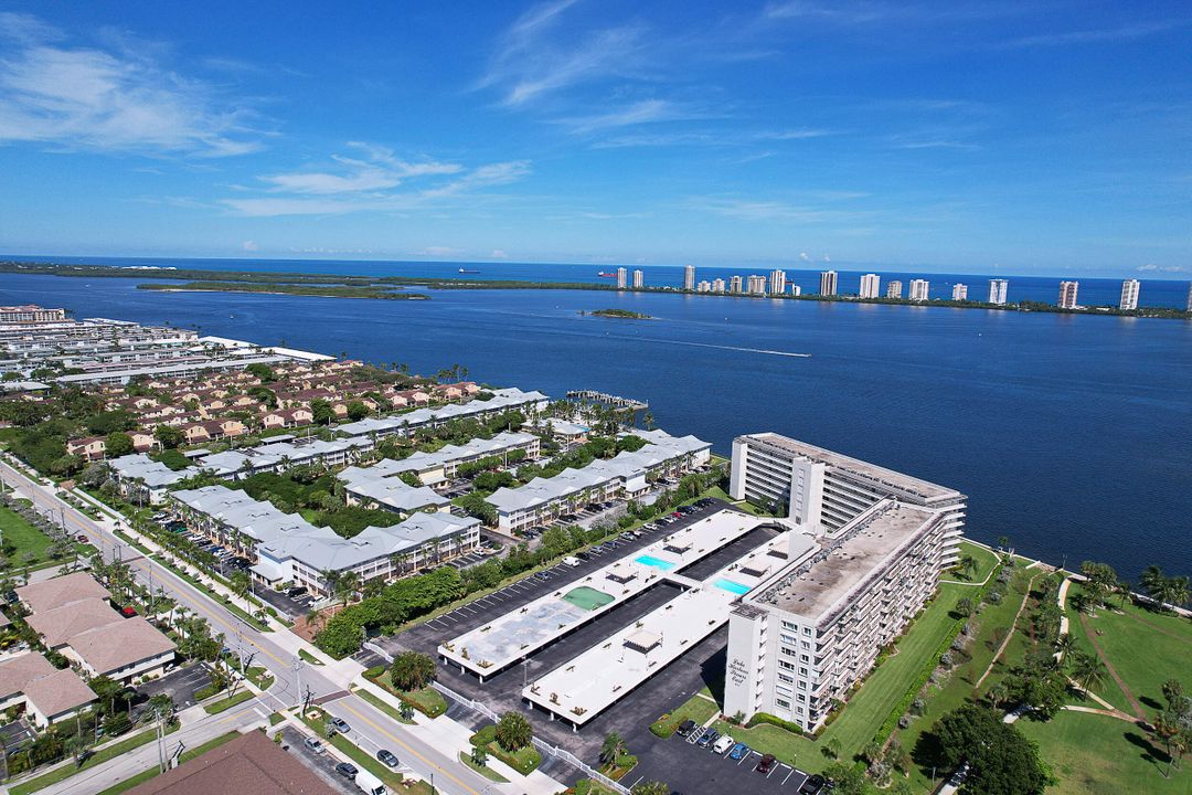 待售: $425,000 (2 贝兹, 2 浴室, 1440 平方英尺)