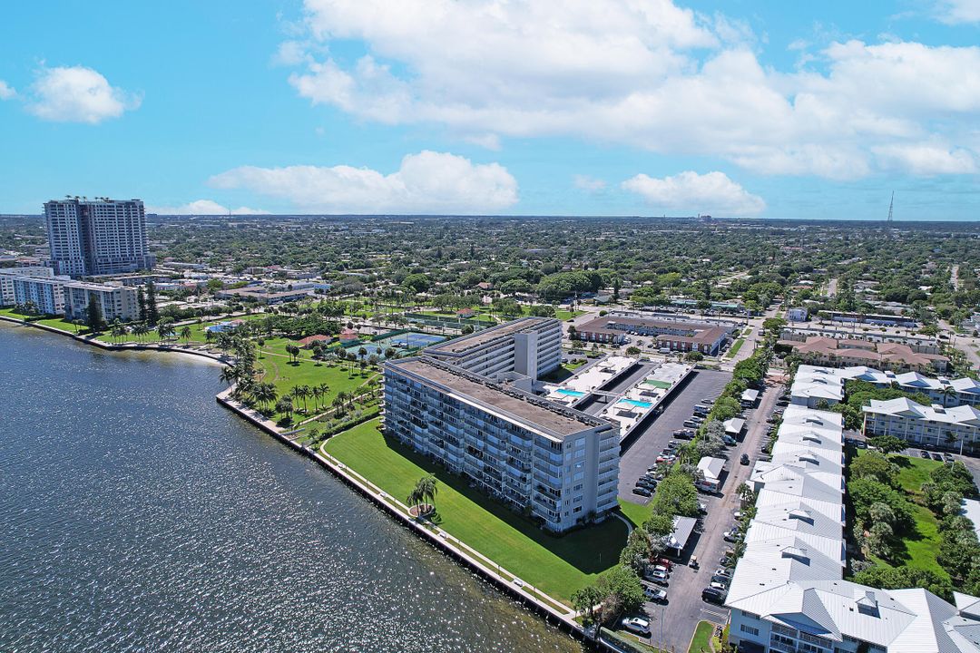 待售: $425,000 (2 贝兹, 2 浴室, 1440 平方英尺)