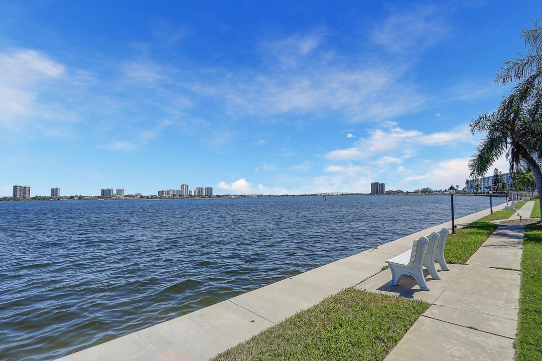 待售: $425,000 (2 贝兹, 2 浴室, 1440 平方英尺)