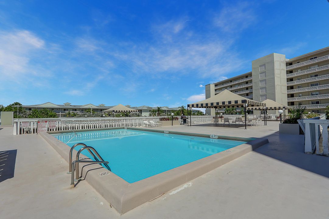 待售: $425,000 (2 贝兹, 2 浴室, 1440 平方英尺)