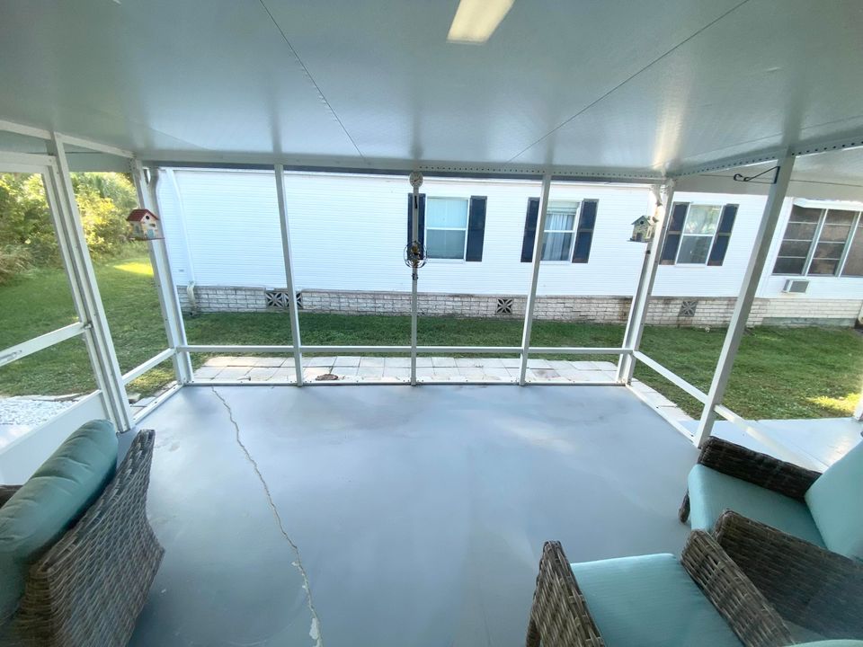 For Sale: $149,000 (3 beds, 2 baths, 1724 Square Feet)