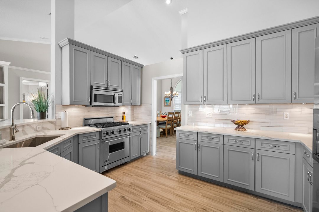 Activo con contrato: $680,000 (4 camas, 3 baños, 2814 Pies cuadrados)