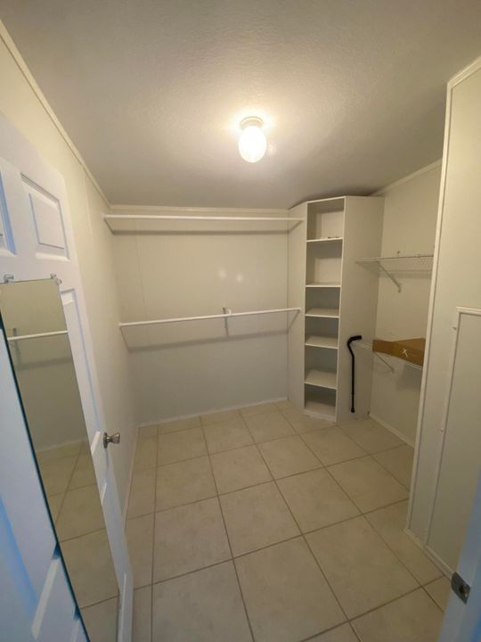 For Sale: $149,000 (3 beds, 2 baths, 1724 Square Feet)