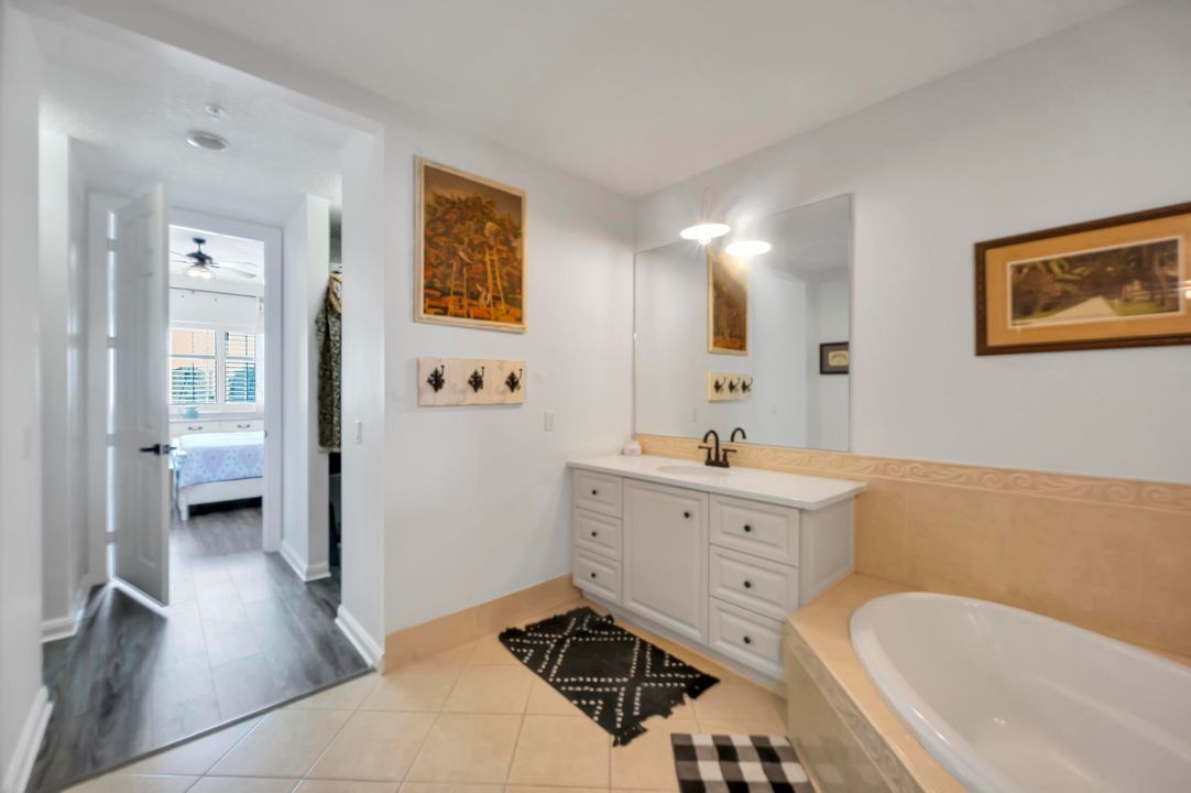 For Rent: $2,500 (2 beds, 2 baths, 1989 Square Feet)