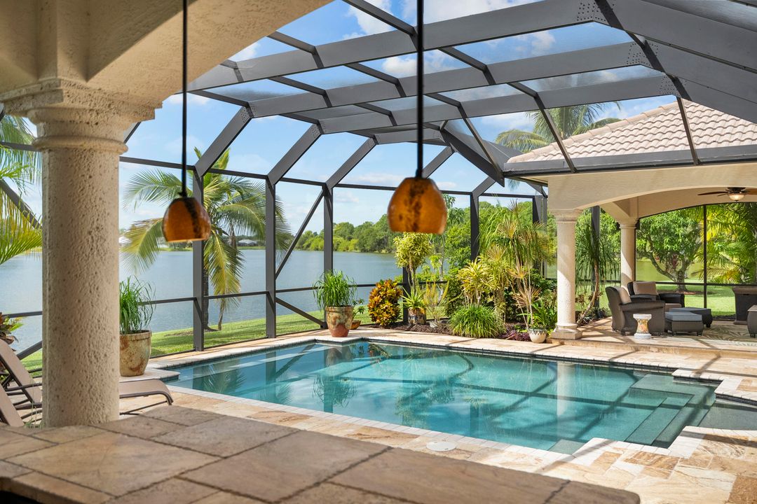 Activo con contrato: $680,000 (4 camas, 3 baños, 2814 Pies cuadrados)