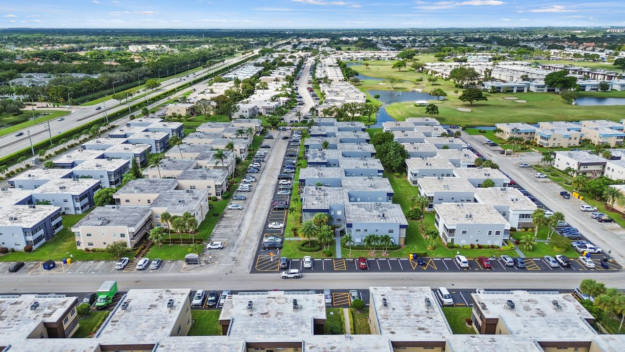 Active With Contract: $69,999 (1 beds, 1 baths, 760 Square Feet)