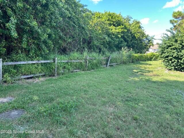 На продажу: $300,000 (2 спален, 2 ванн, 1253 Квадратных фут)