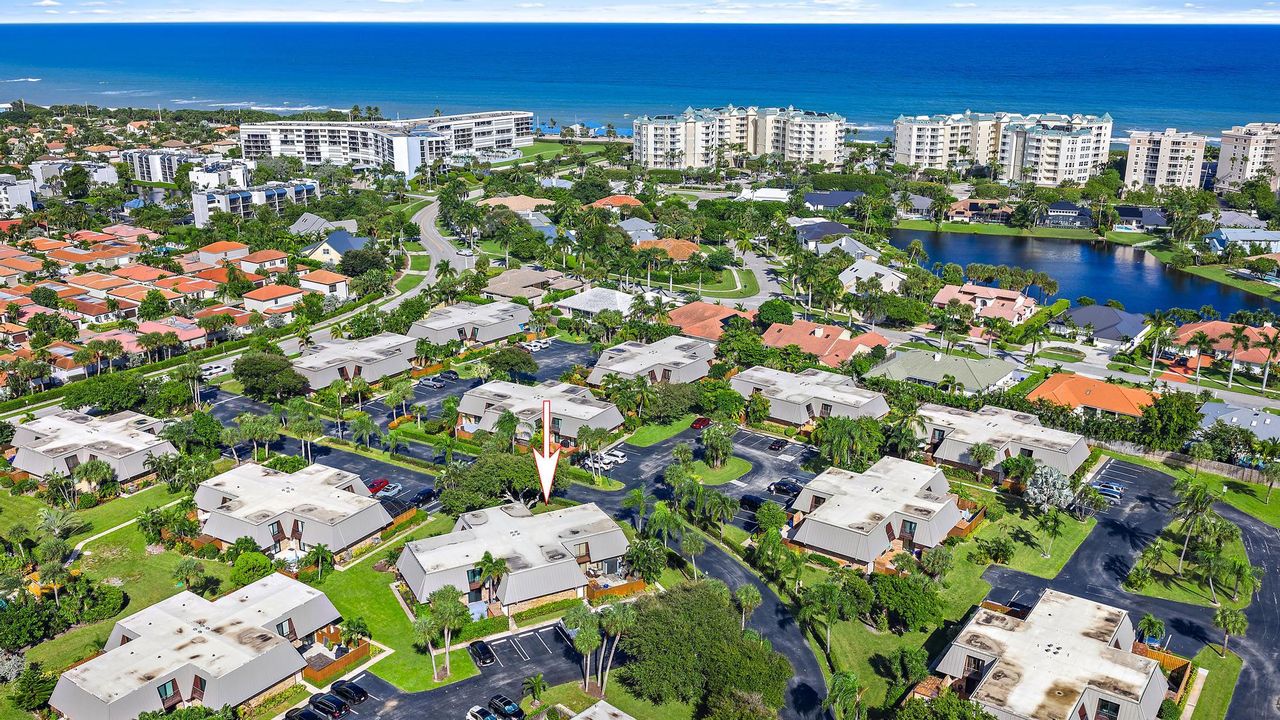 For Sale: $675,000 (2 beds, 2 baths, 1708 Square Feet)