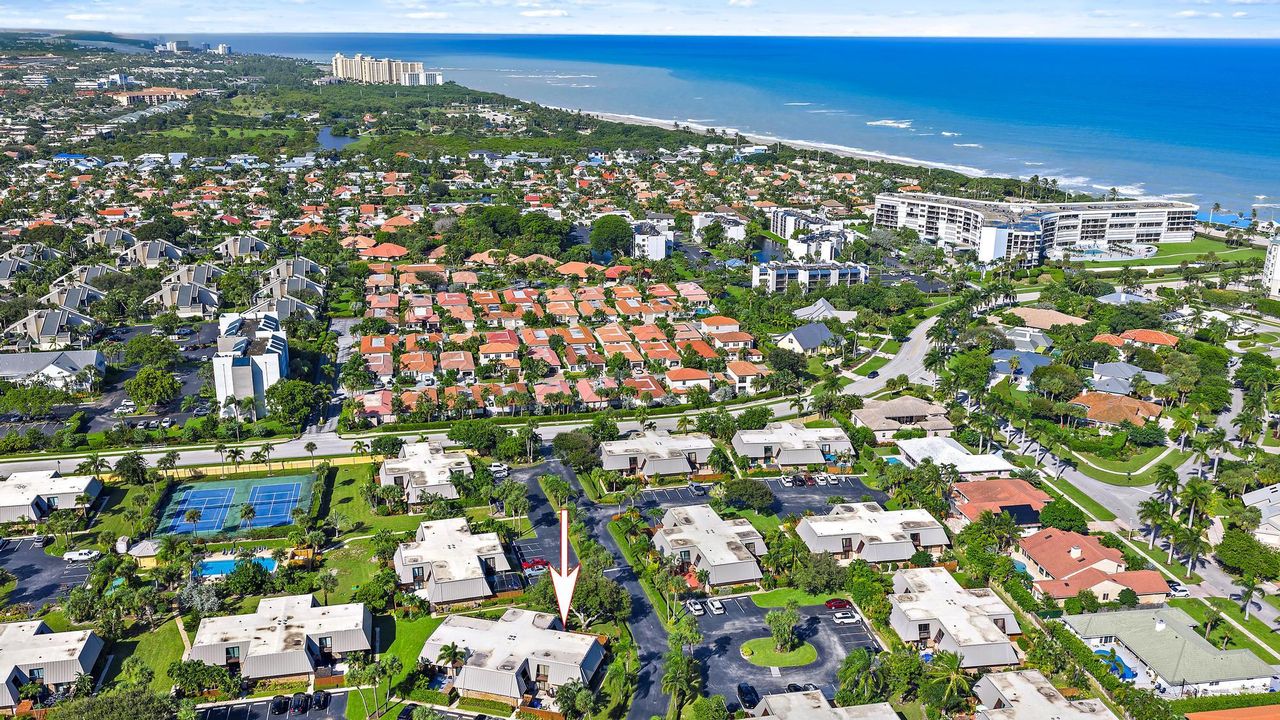 For Sale: $675,000 (2 beds, 2 baths, 1708 Square Feet)