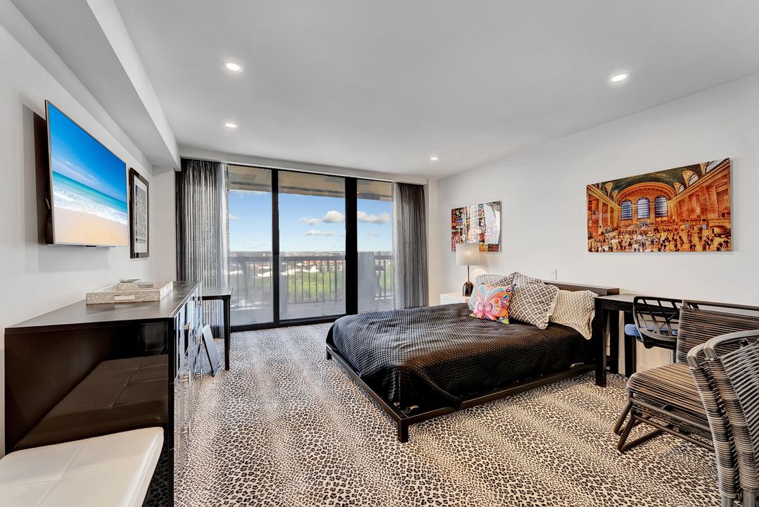 For Sale: $1,395,000 (2 beds, 2 baths, 1500 Square Feet)