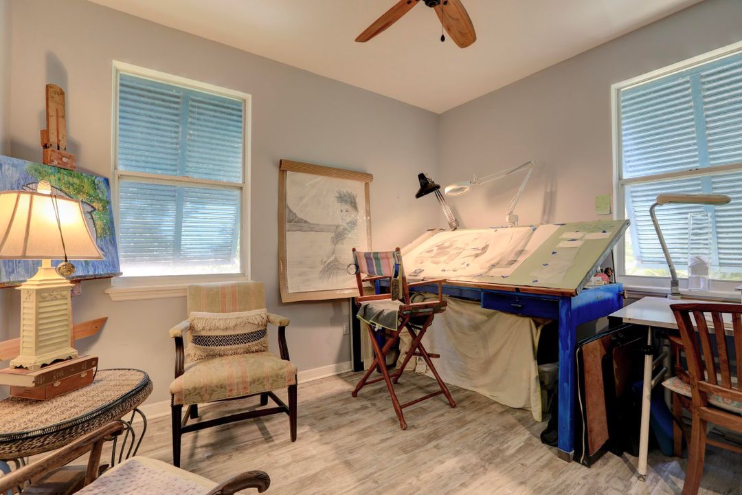 For Sale: $699,000 (3 beds, 2 baths, 1299 Square Feet)