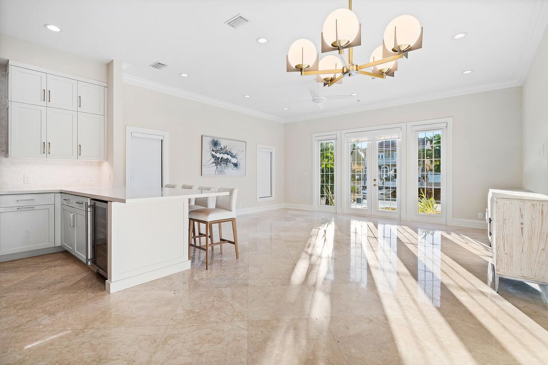 For Rent: $14,000 (3 beds, 3 baths, 3066 Square Feet)