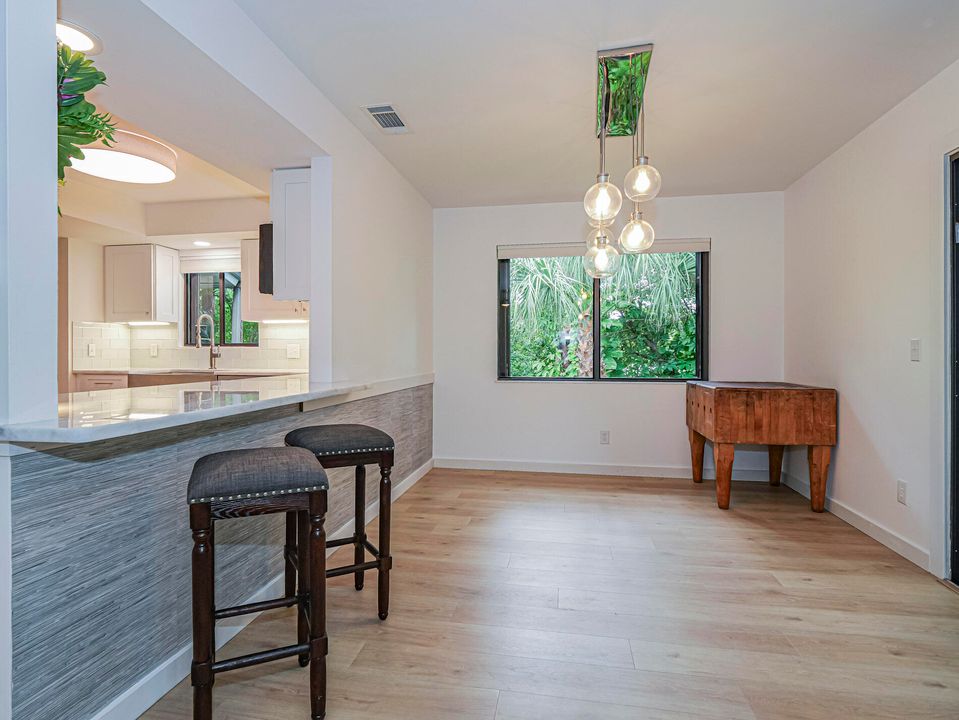 En Venta: $260,000 (2 camas, 2 baños, 1433 Pies cuadrados)