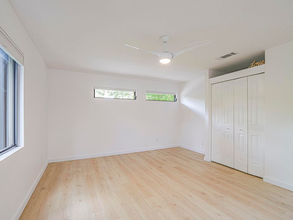 En Venta: $260,000 (2 camas, 2 baños, 1433 Pies cuadrados)