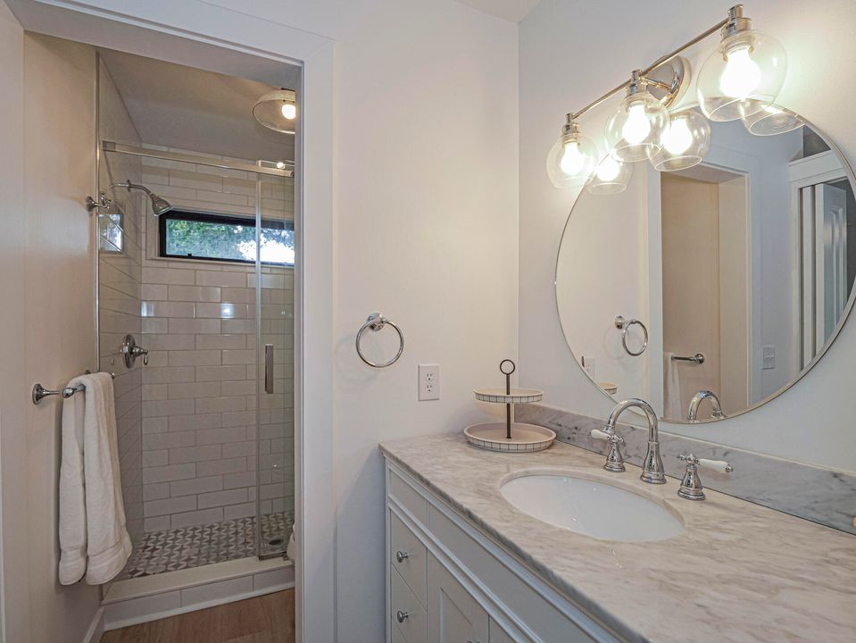 En Venta: $260,000 (2 camas, 2 baños, 1433 Pies cuadrados)