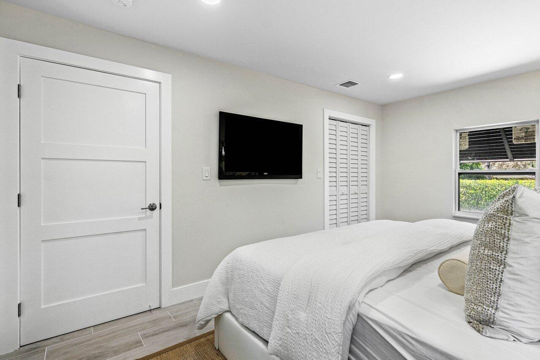 На продажу: $1,150,000 (3 спален, 2 ванн, 1304 Квадратных фут)