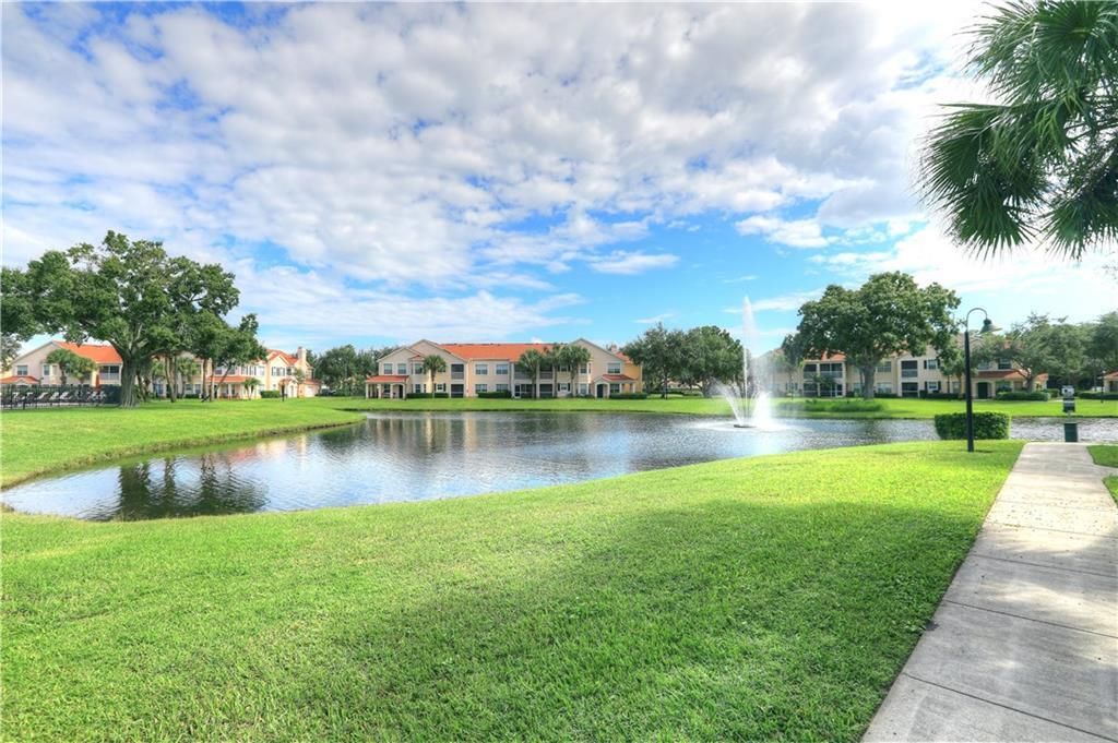 For Sale: $170,000 (1 beds, 1 baths, 825 Square Feet)