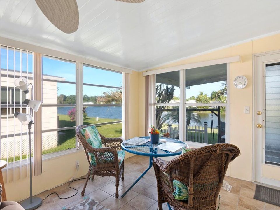 For Sale: $159,900 (2 beds, 2 baths, 1750 Square Feet)