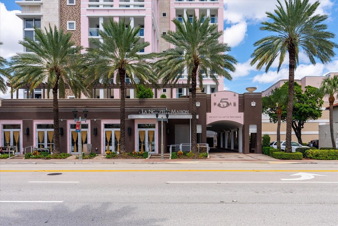 For Sale: $1,200,000 (3 beds, 3 baths, 2525 Square Feet)