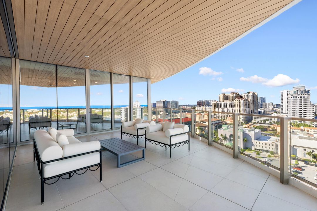 For Sale: $13,995,000 (4 beds, 4 baths, 4420 Square Feet)