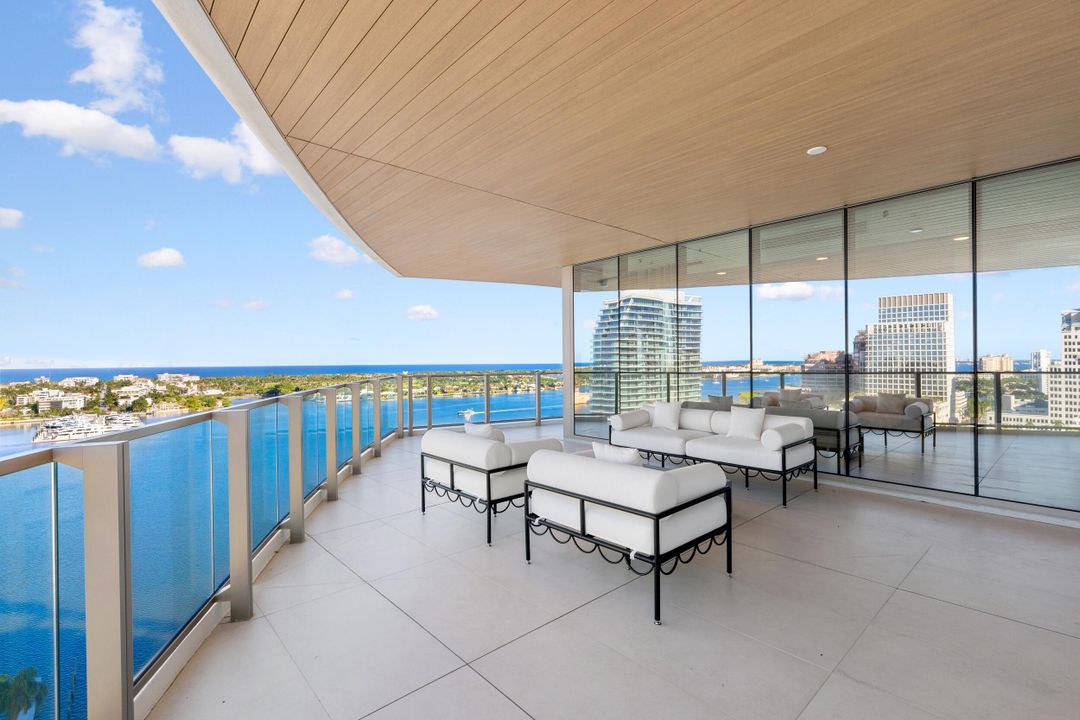 For Sale: $13,995,000 (4 beds, 4 baths, 4420 Square Feet)