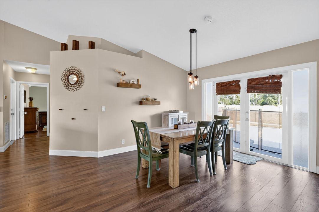 Activo con contrato: $3,750 (3 camas, 2 baños, 1858 Pies cuadrados)