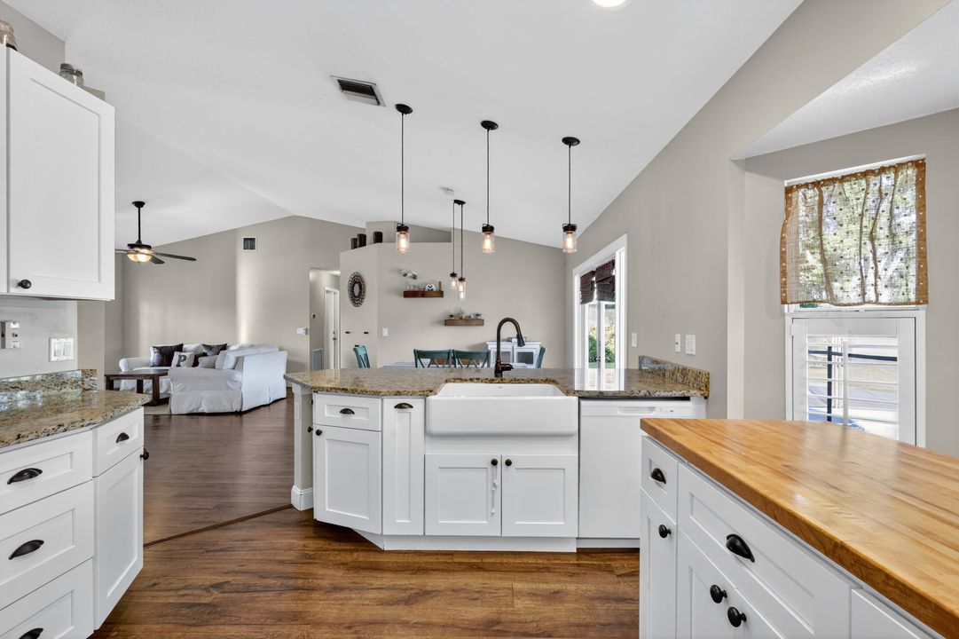 Activo con contrato: $3,750 (3 camas, 2 baños, 1858 Pies cuadrados)