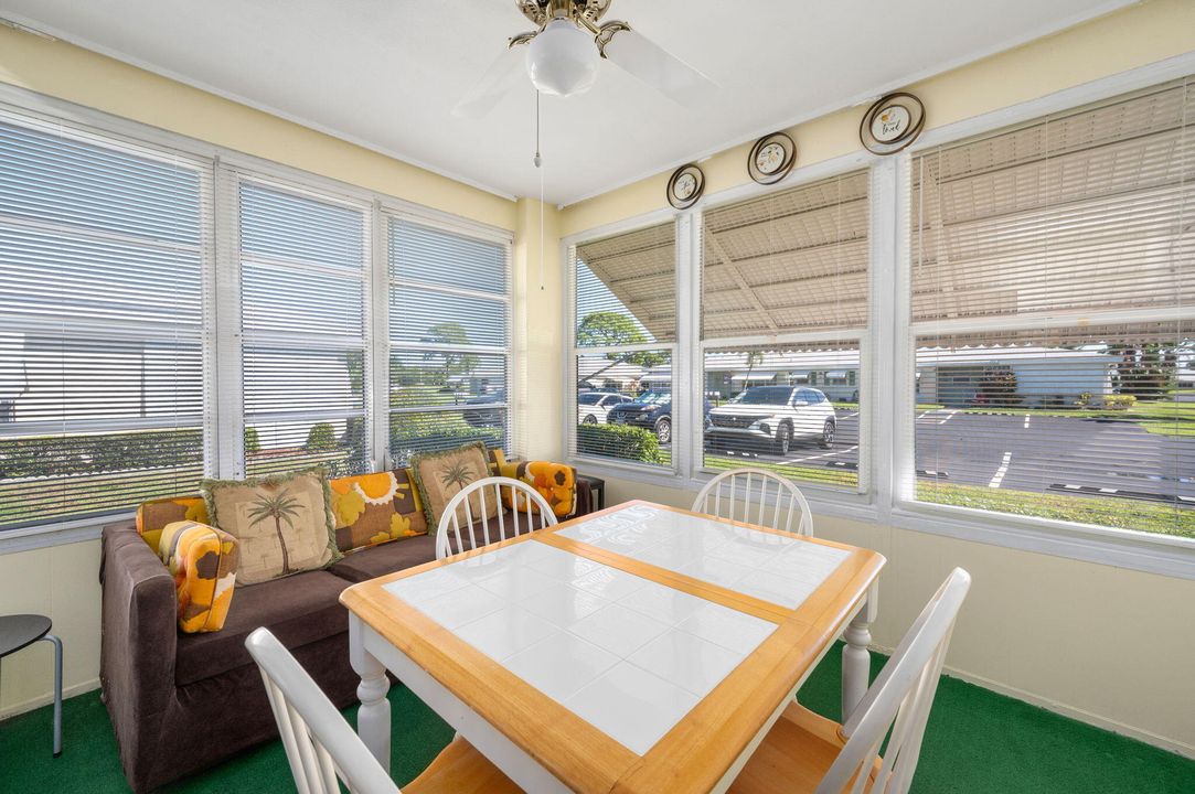 For Sale: $130,000 (2 beds, 2 baths, 1284 Square Feet)