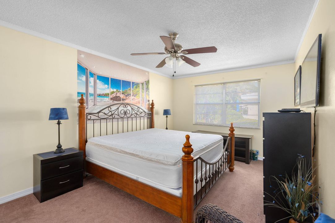 For Sale: $130,000 (2 beds, 2 baths, 1284 Square Feet)