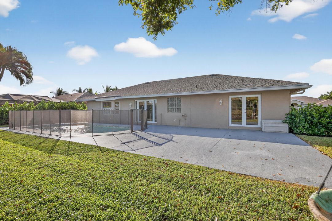 Activo con contrato: $3,750 (3 camas, 2 baños, 1858 Pies cuadrados)