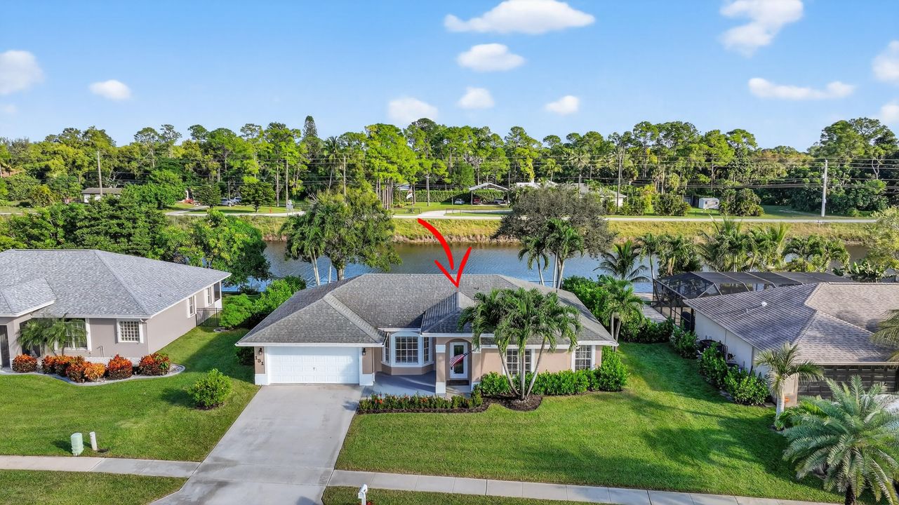 Activo con contrato: $3,750 (3 camas, 2 baños, 1858 Pies cuadrados)