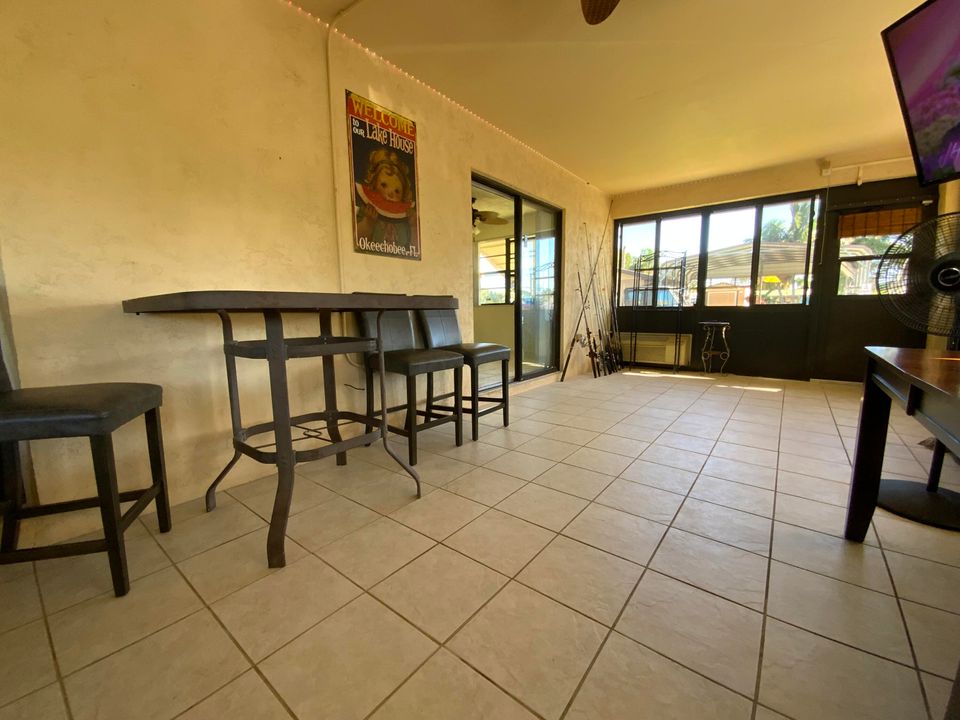 На продажу: $399,900 (3 спален, 2 ванн, 1224 Квадратных фут)