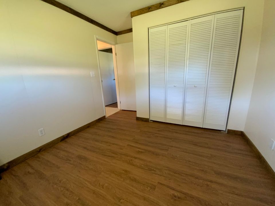 На продажу: $399,900 (3 спален, 2 ванн, 1224 Квадратных фут)