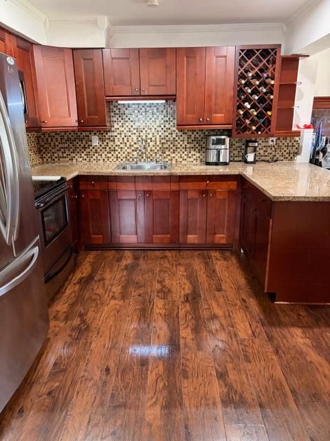 For Sale: $625,000 (3 beds, 2 baths, 1301 Square Feet)