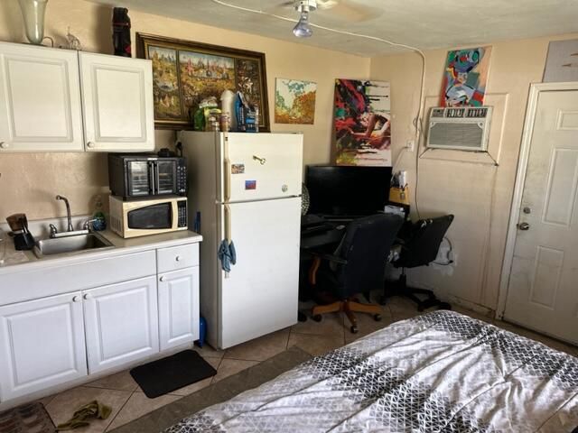 For Sale: $625,000 (3 beds, 2 baths, 1301 Square Feet)