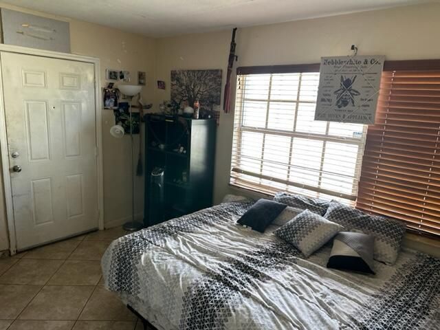 For Sale: $625,000 (3 beds, 2 baths, 1301 Square Feet)