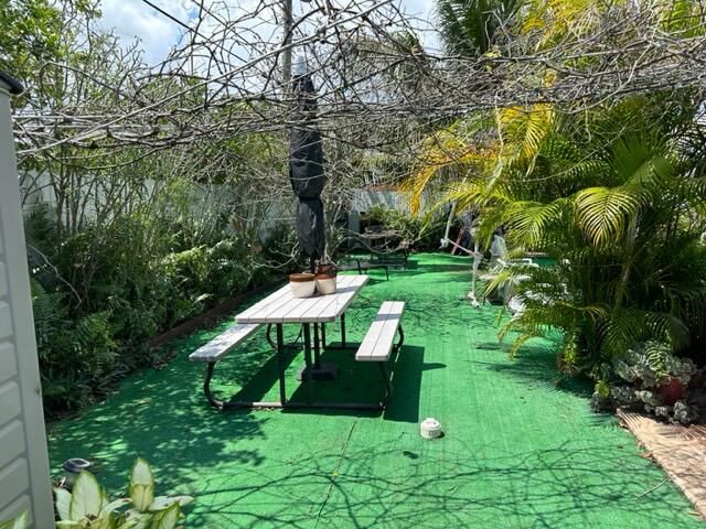 For Sale: $625,000 (3 beds, 2 baths, 1301 Square Feet)