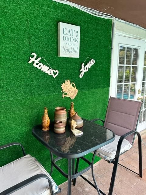 For Sale: $625,000 (3 beds, 2 baths, 1301 Square Feet)