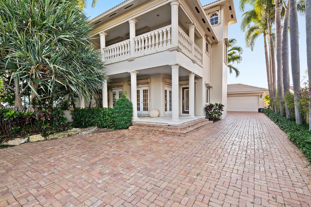 For Rent: $14,000 (3 beds, 3 baths, 3066 Square Feet)