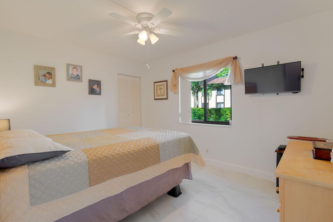 For Sale: $170,000 (2 beds, 1 baths, 937 Square Feet)