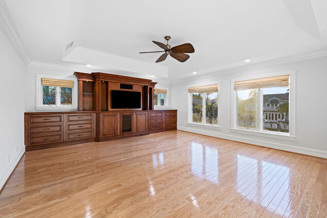 For Rent: $14,000 (3 beds, 3 baths, 3066 Square Feet)