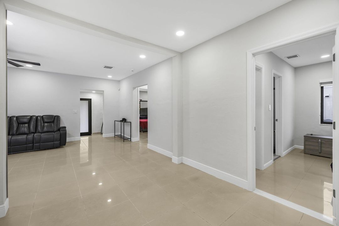 待售: $1,175,000 (3 贝兹, 2 浴室, 1711 平方英尺)