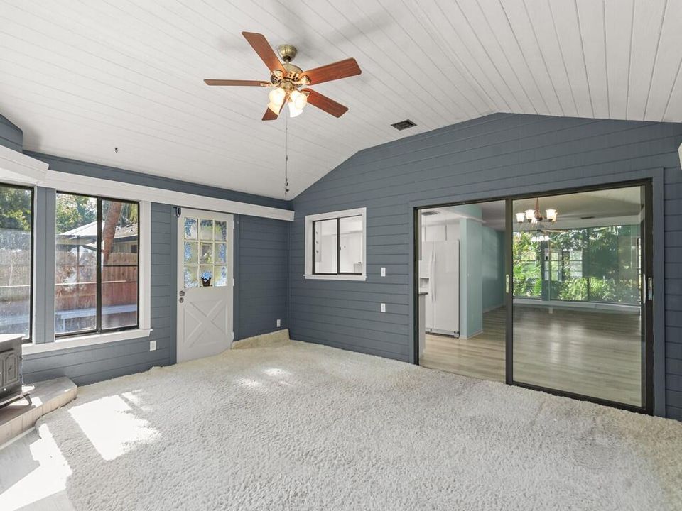 На продажу: $263,000 (2 спален, 2 ванн, 1664 Квадратных фут)