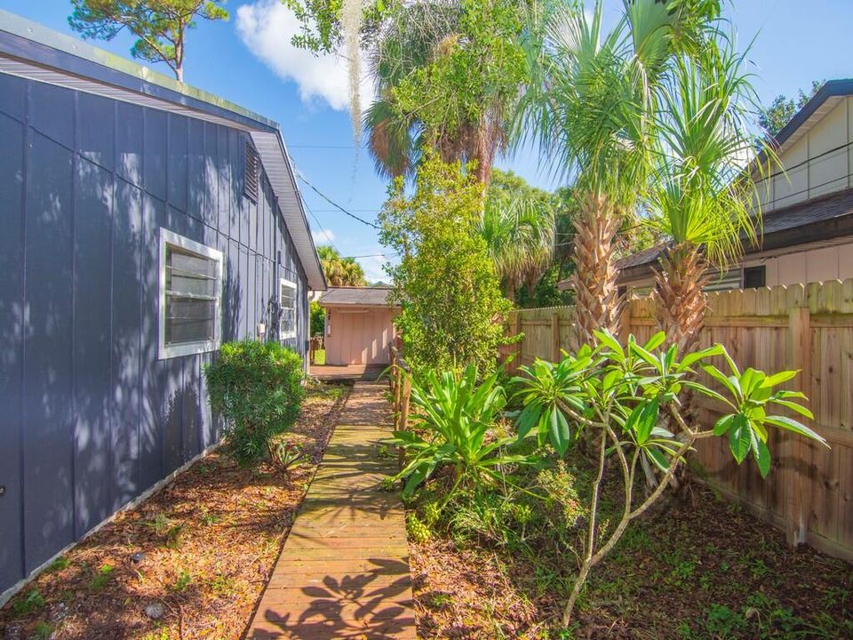 На продажу: $263,000 (2 спален, 2 ванн, 1664 Квадратных фут)