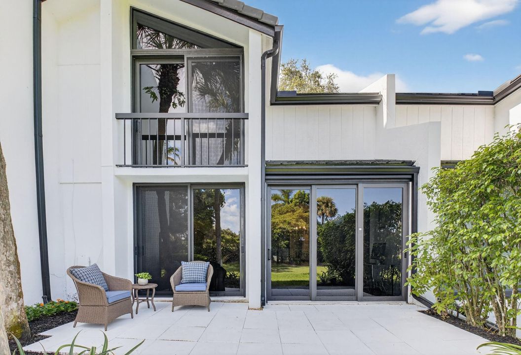 For Sale: $549,995 (3 beds, 2 baths, 1550 Square Feet)