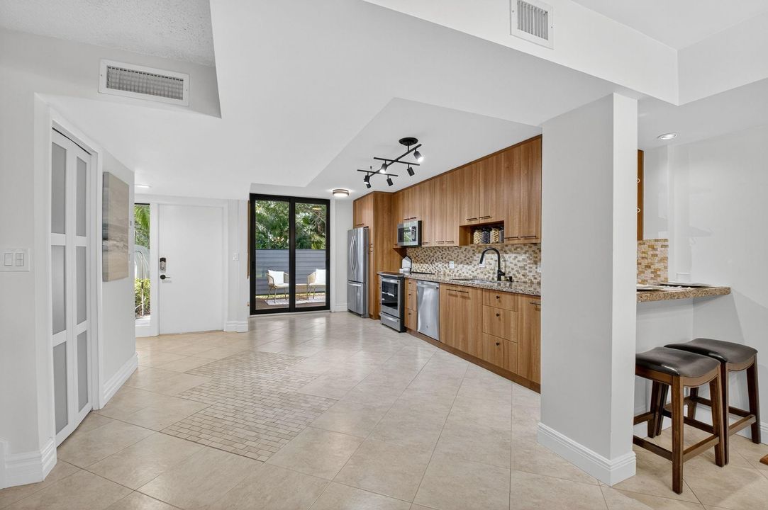 For Sale: $549,995 (3 beds, 2 baths, 1550 Square Feet)