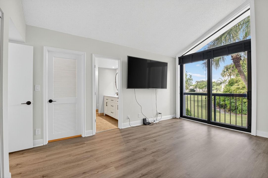 For Sale: $549,995 (3 beds, 2 baths, 1550 Square Feet)