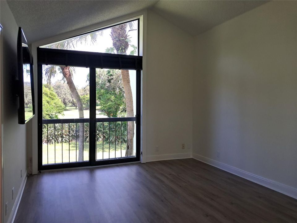 For Sale: $549,995 (3 beds, 2 baths, 1550 Square Feet)